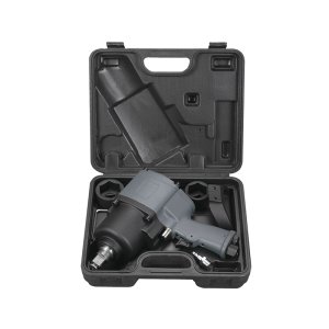 FUBAG Пневмогайковерт ударный IW1600 3/4 дюйма с  набором головок в кейсе